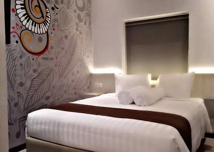 Front One Boutique Brani Solo Hotel